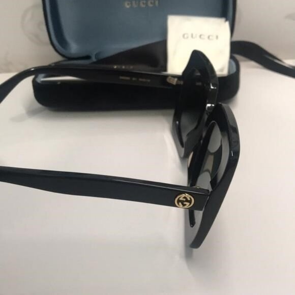 New Authentic Gucci GG0328S 001 Black Square Sunglasses Grey Gradient Lenses - Picture 3 of 12